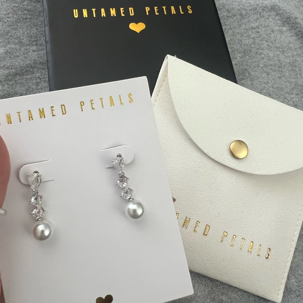 Never Worn! New in Box! Untamed Petals. Silver Pearl Drop Earrings.